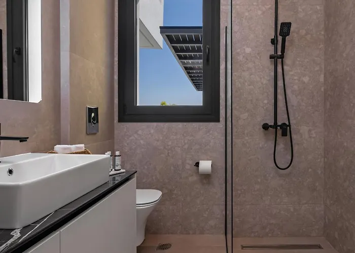 Luxury Amani Retreat * لينثوس