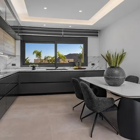 Luxury Amani Retreat